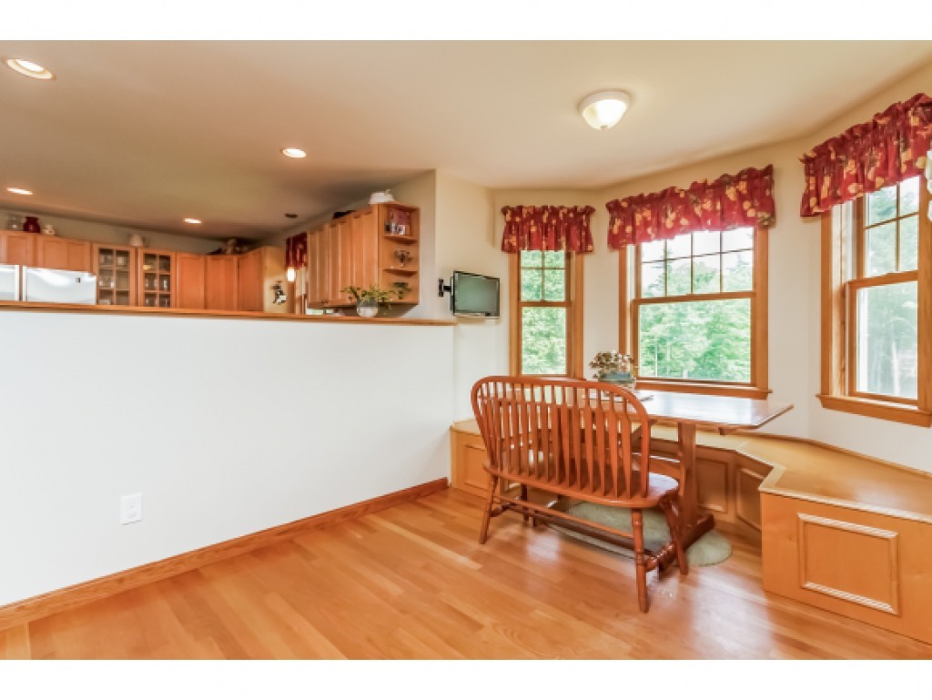 296 Bedford Road New Boston, NH 03070 - Photo 9 of 36
