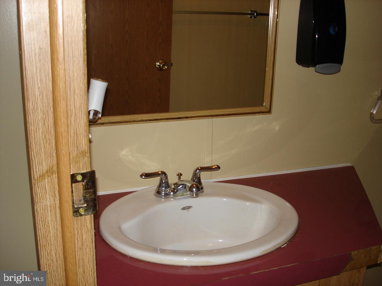 4820 Old Harrisburg Road, Unit L164 Gettysburg, PA 17325 - Photo 23 of 24 Common Bath