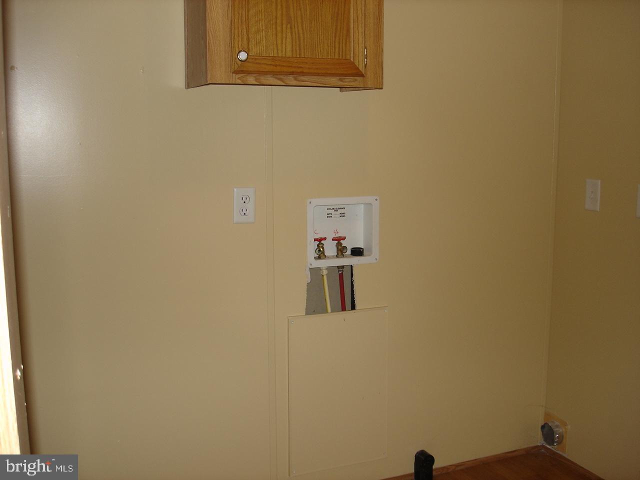 4820 Old Harrisburg Road, Unit L164 Gettysburg, PA 17325 - Photo 24 of 24 Laundry Room