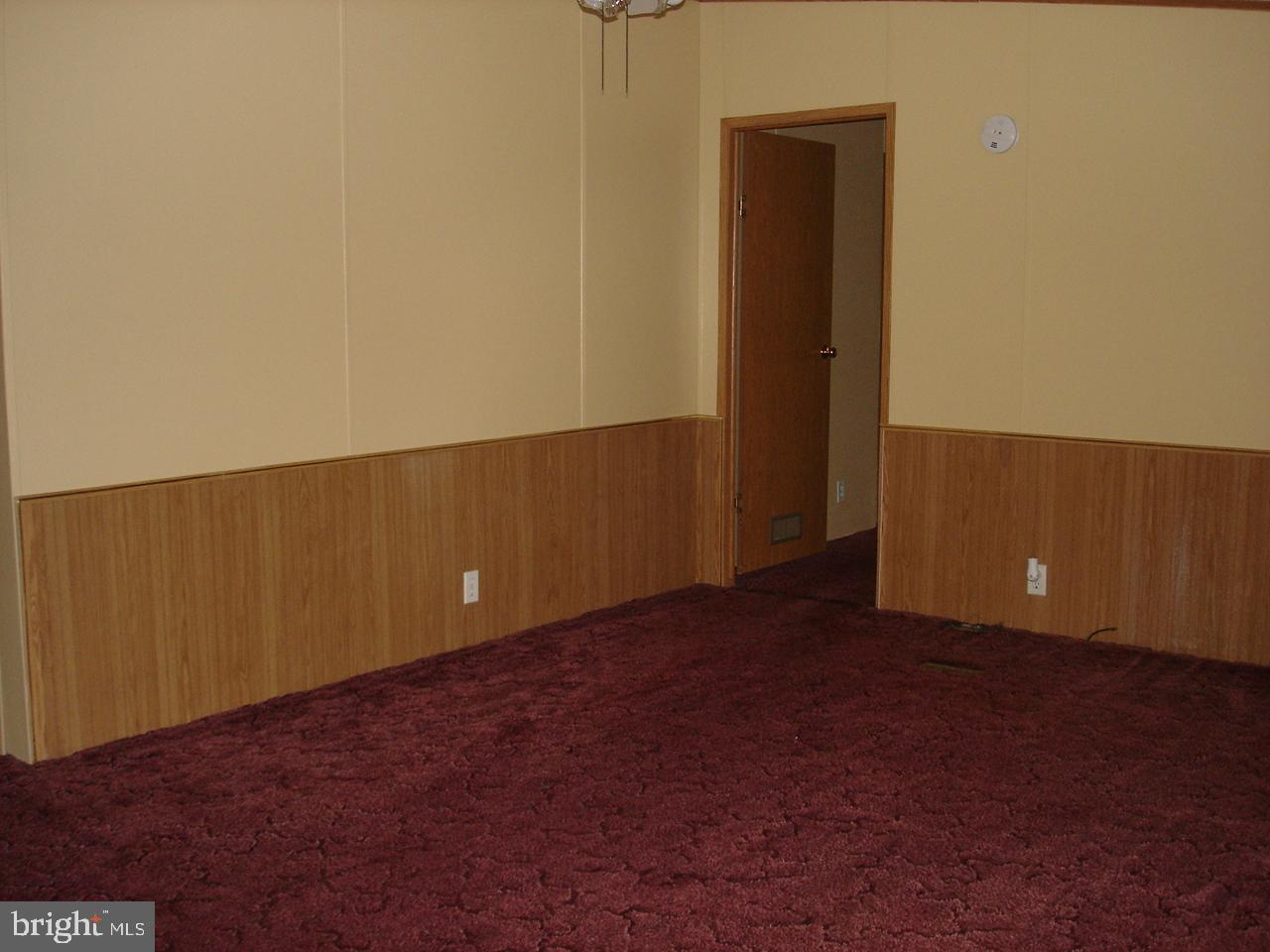 4820 Old Harrisburg Road, Unit L164 Gettysburg, PA 17325 - Photo 6 of 24 Living Room