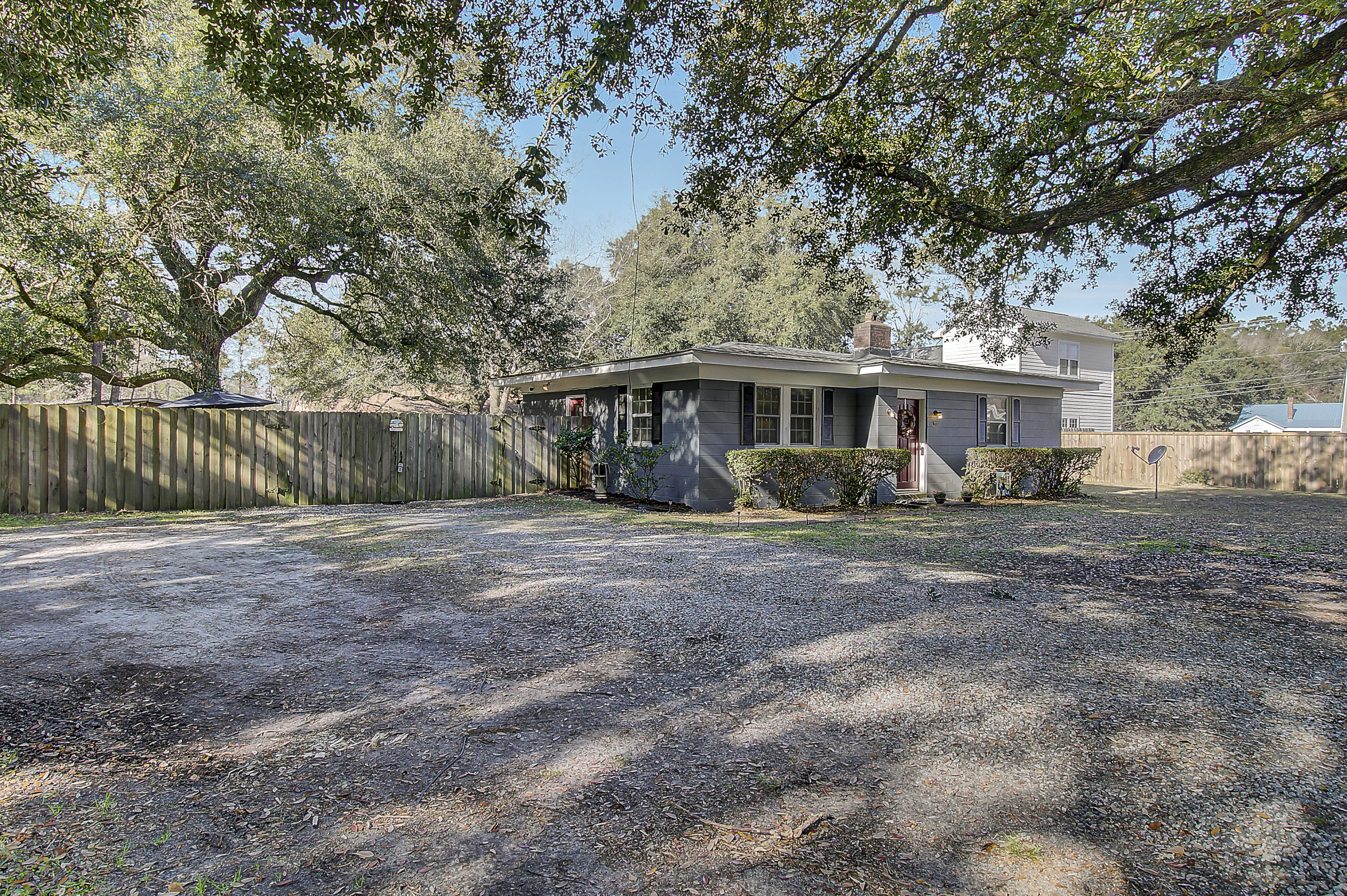 6247 Bevington Road Hollywood, SC 29449 - Photo 2 of 31 2