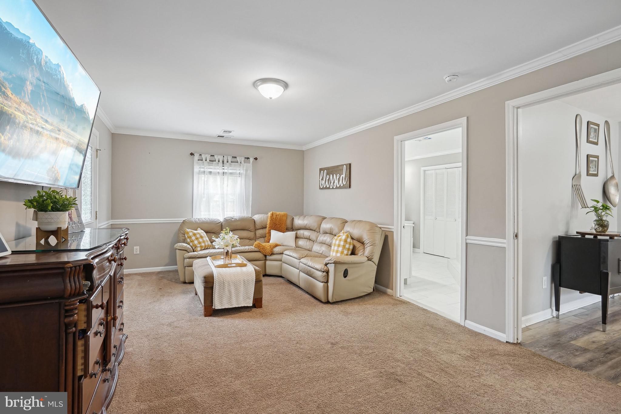 6000 Accokeek Road Brandywine, MD 20613 - Photo 13 of 31 Primary bedroom suite sitting room