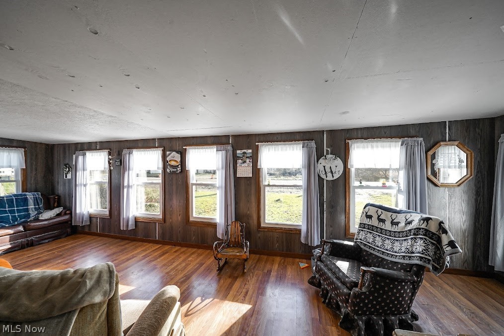17582 Kinsman Road Middlefield, OH 44062 - Photo 5 of 29 Gallery Image 5