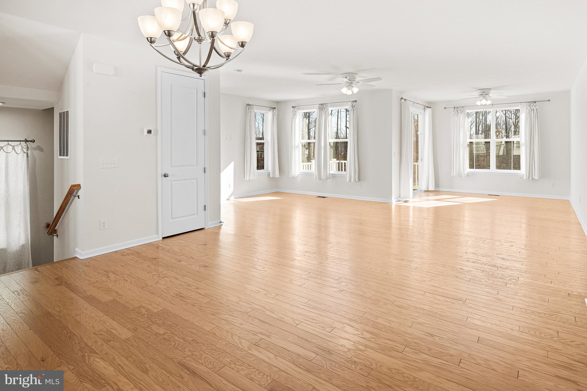 4085 Elizabeth Reed Way Woodbridge, VA 22193 - Photo 7 of 58 Gallery Image 7