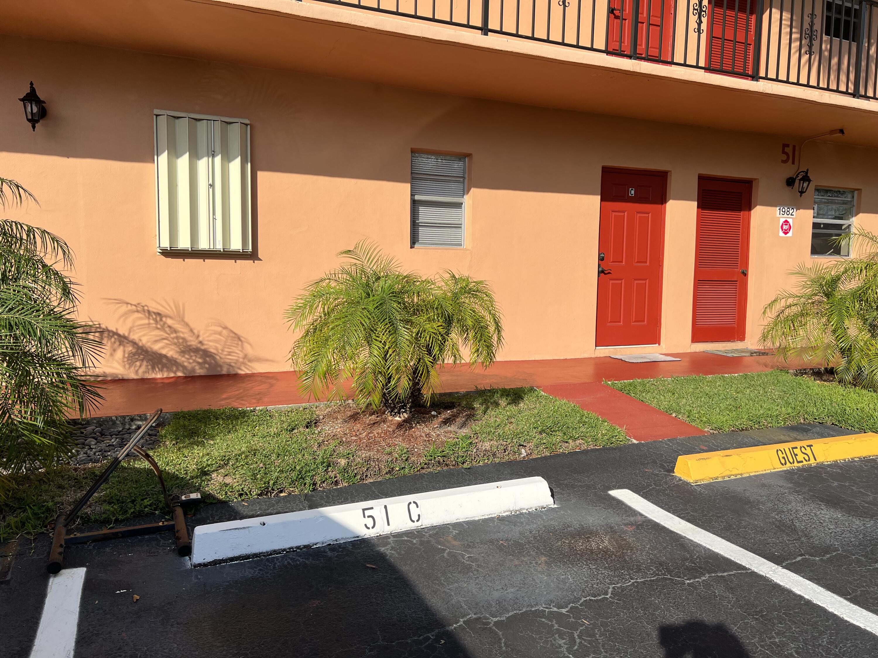 1982 Southwest Palm City Road, Unit C Stuart, FL 34994 - Photo 3 of 14 IMG_4393