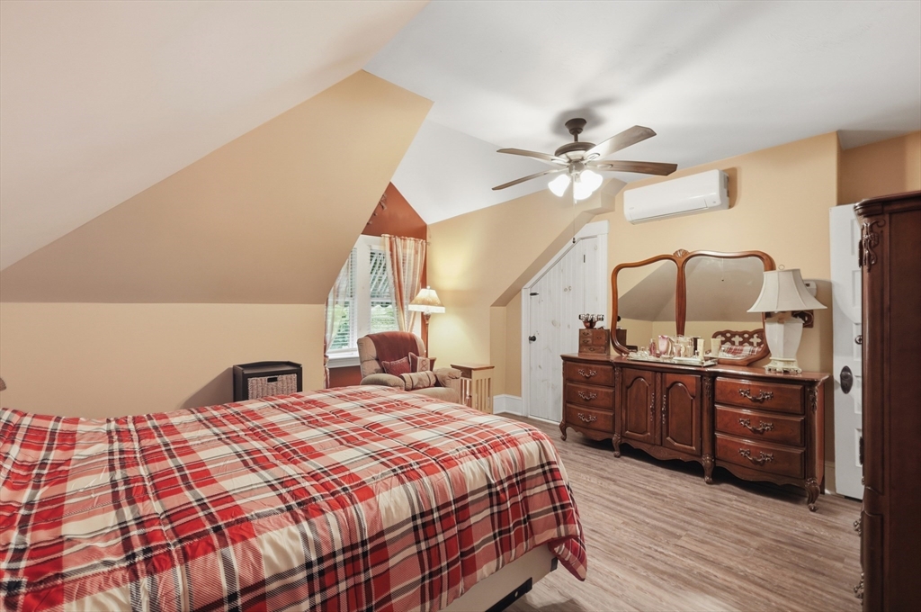 602 Old County Road Westport, MA 02790 - Photo 19 of 38