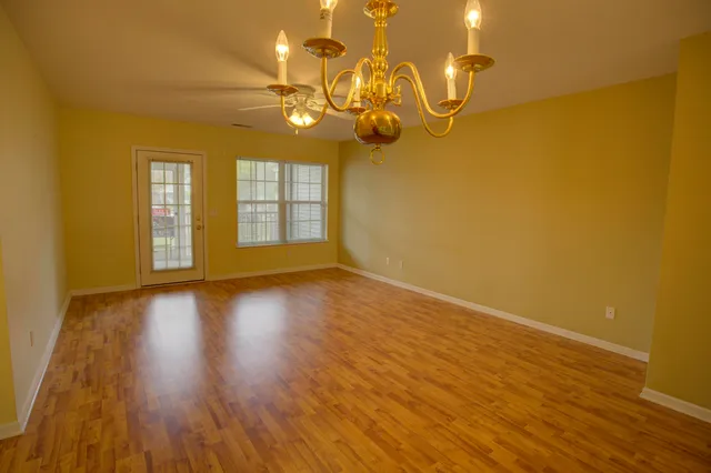 $179,000 | 920 Oakbrook Drive, Jackson, MI 49203