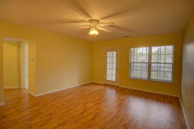 $179,000 | 920 Oakbrook Drive, Jackson, MI 49203