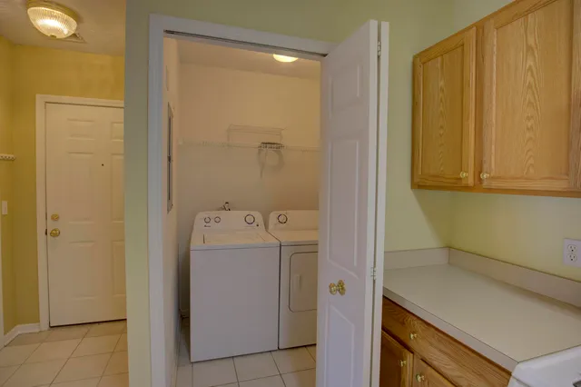 $179,000 | 920 Oakbrook Drive, Jackson, MI 49203