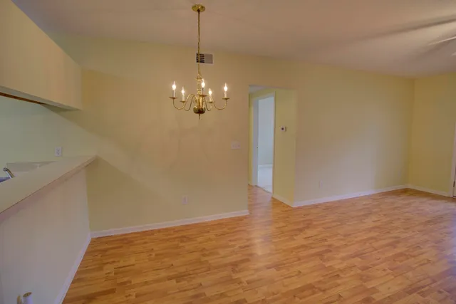 $179,000 | 920 Oakbrook Drive, Jackson, MI 49203