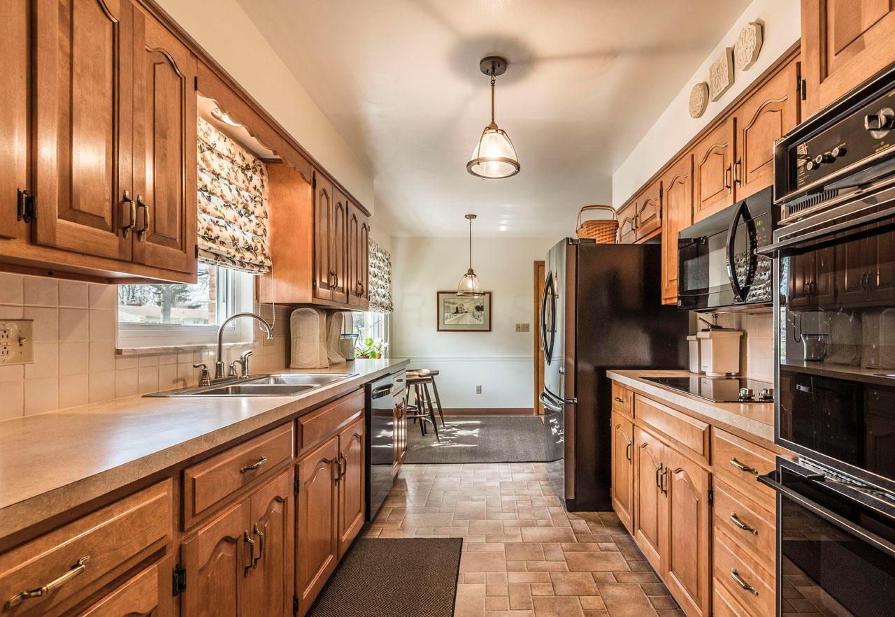 1380 Kirkley Road Columbus, OH 43221 - Photo 3 of 34 Gallery Image 3