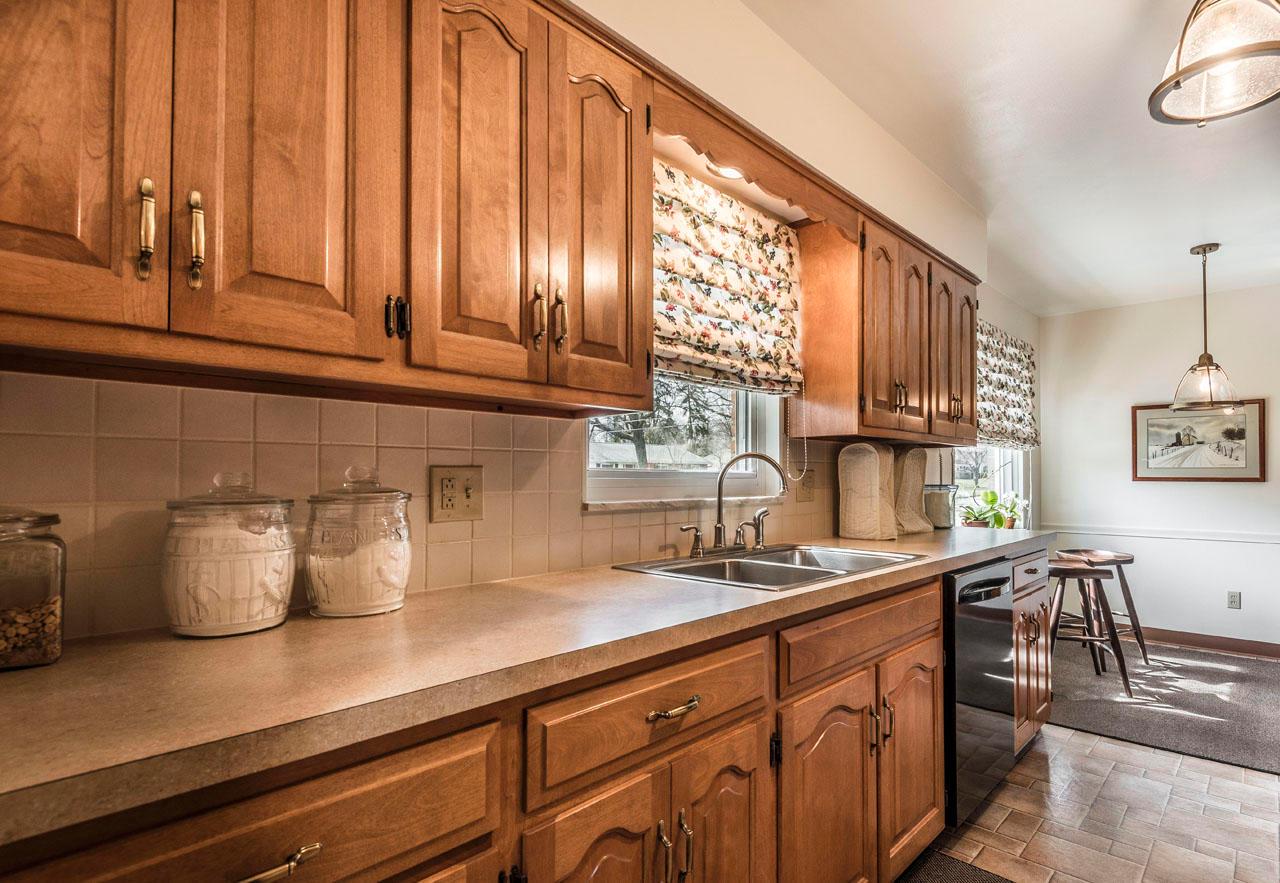 1380 Kirkley Road Columbus, OH 43221 - Photo 4 of 34 Gallery Image 4