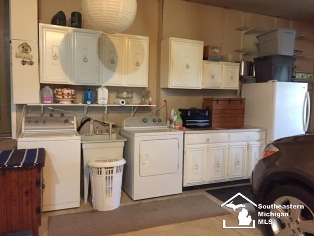 2279 West Newburg Road Carleton, MI 48117 - Photo 12 of 27 31307788-11.JPG
