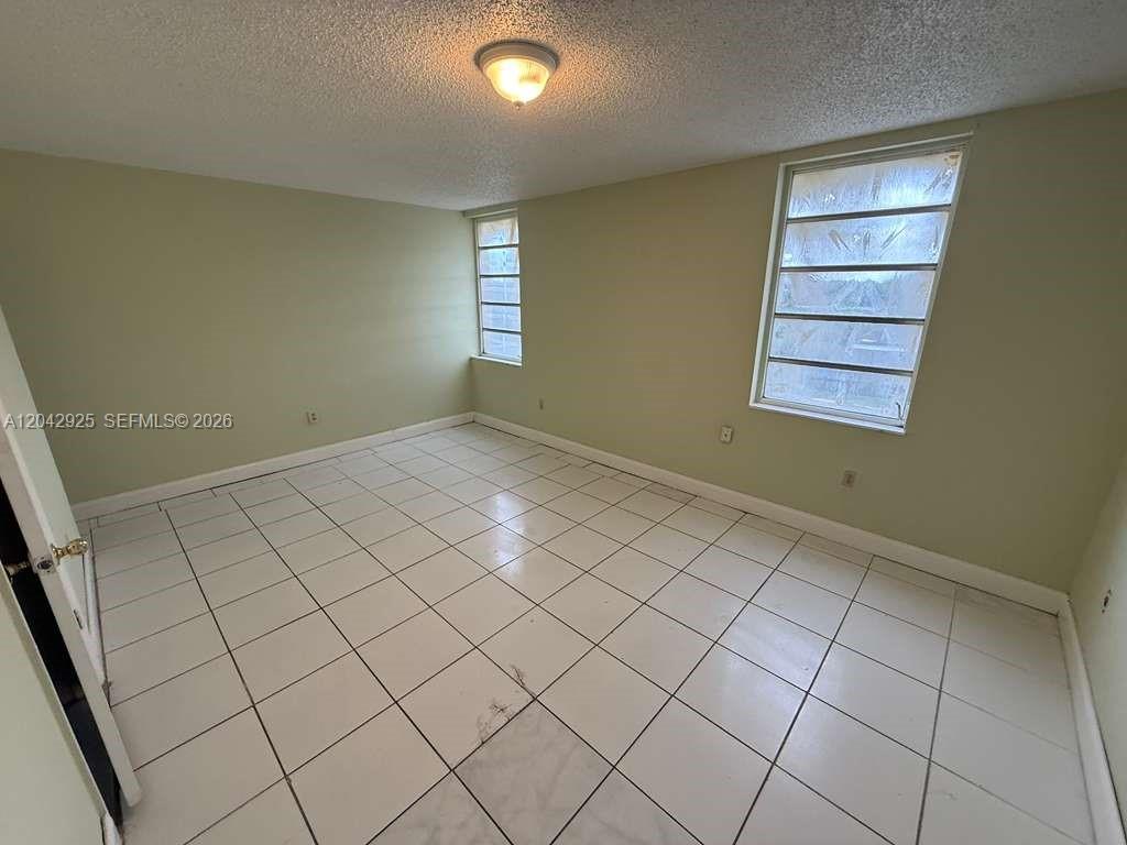 1900 West 68th Street, Unit G308 Hialeah, FL 33014 - Photo 4 of 8