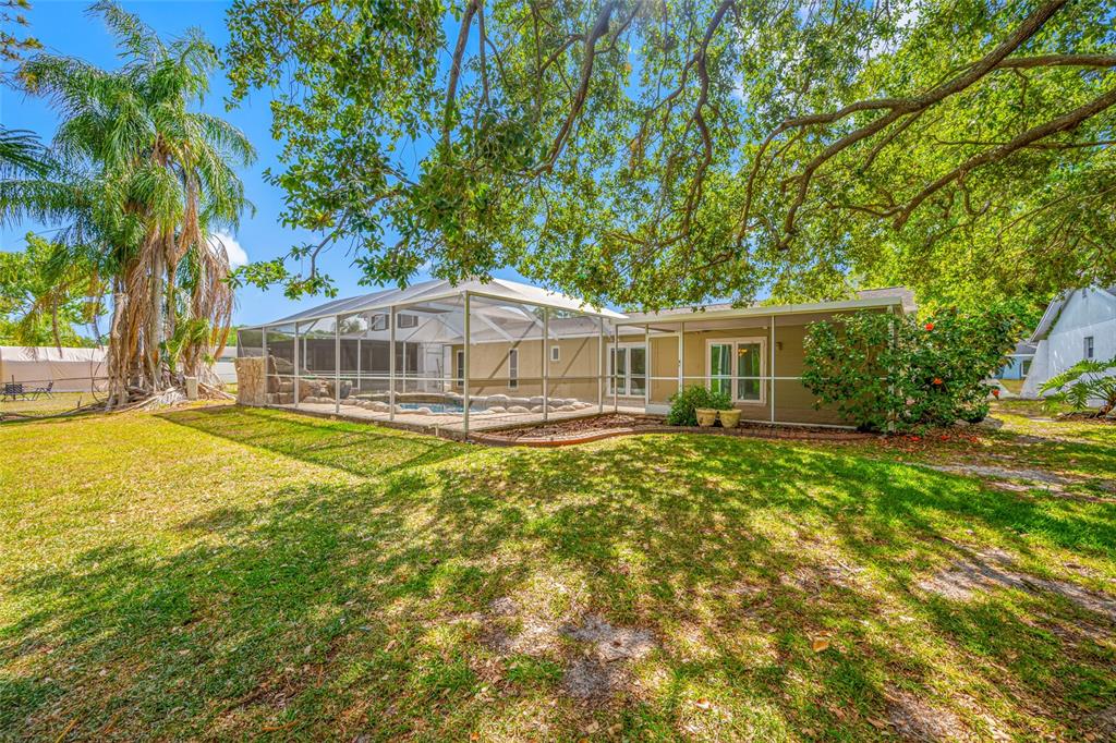 4448 Ranchwood Lane Tampa, FL 33624 - Photo 14 of 45
