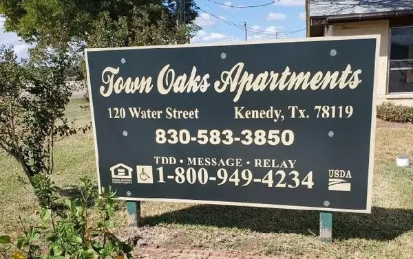 $1,047 | 120 Water Street, Unit 50, Kenedy, TX 78119