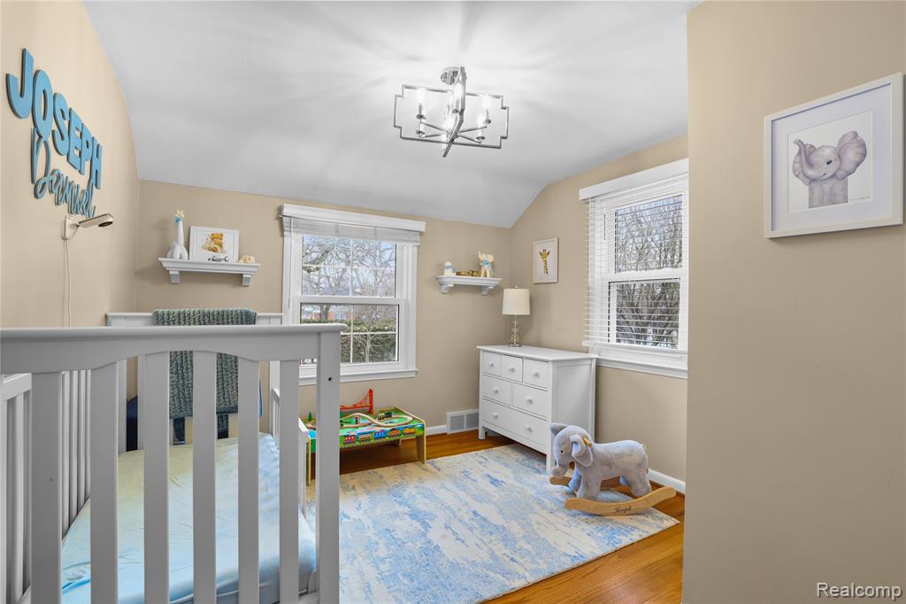 407 Moran Road Grosse Pointe Farms, MI 48236 - Photo 16 of 41