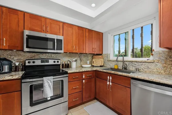 $600,000 | 12188 Rancho Bernardo Road, Unit B, San Diego, CA 92128