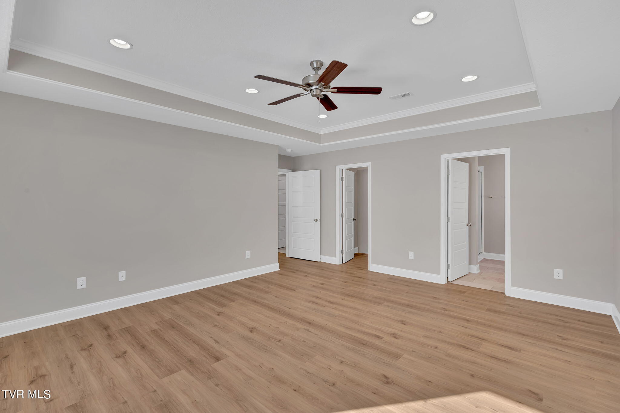 125 Ervin Loop Erwin, TN 37650 - Photo 16 of 44 14-web-or-mls-217A1865