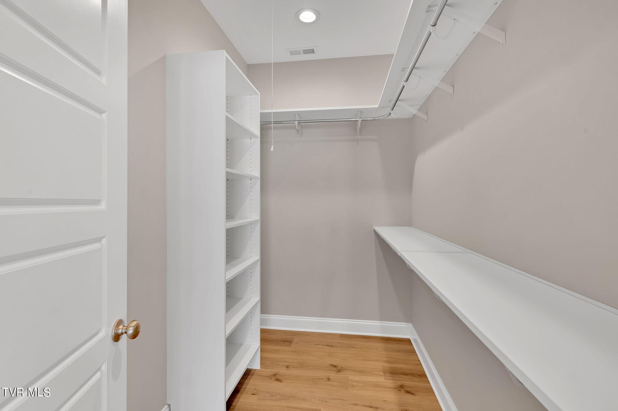 125 Ervin Loop Erwin, TN 37650 - Photo 19 of 44 17-web-or-mls-217A1880