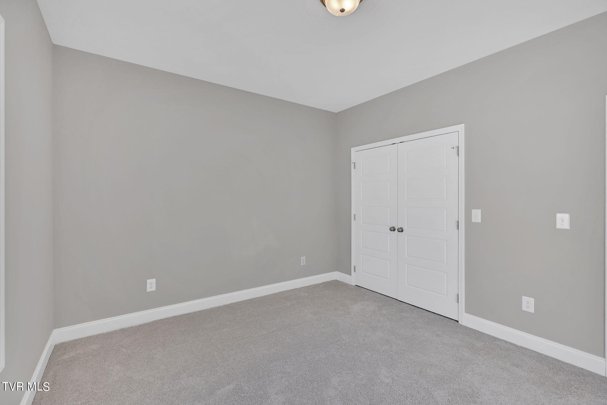 125 Ervin Loop Erwin, TN 37650 - Photo 22 of 44 22-web-or-mls-217A1905