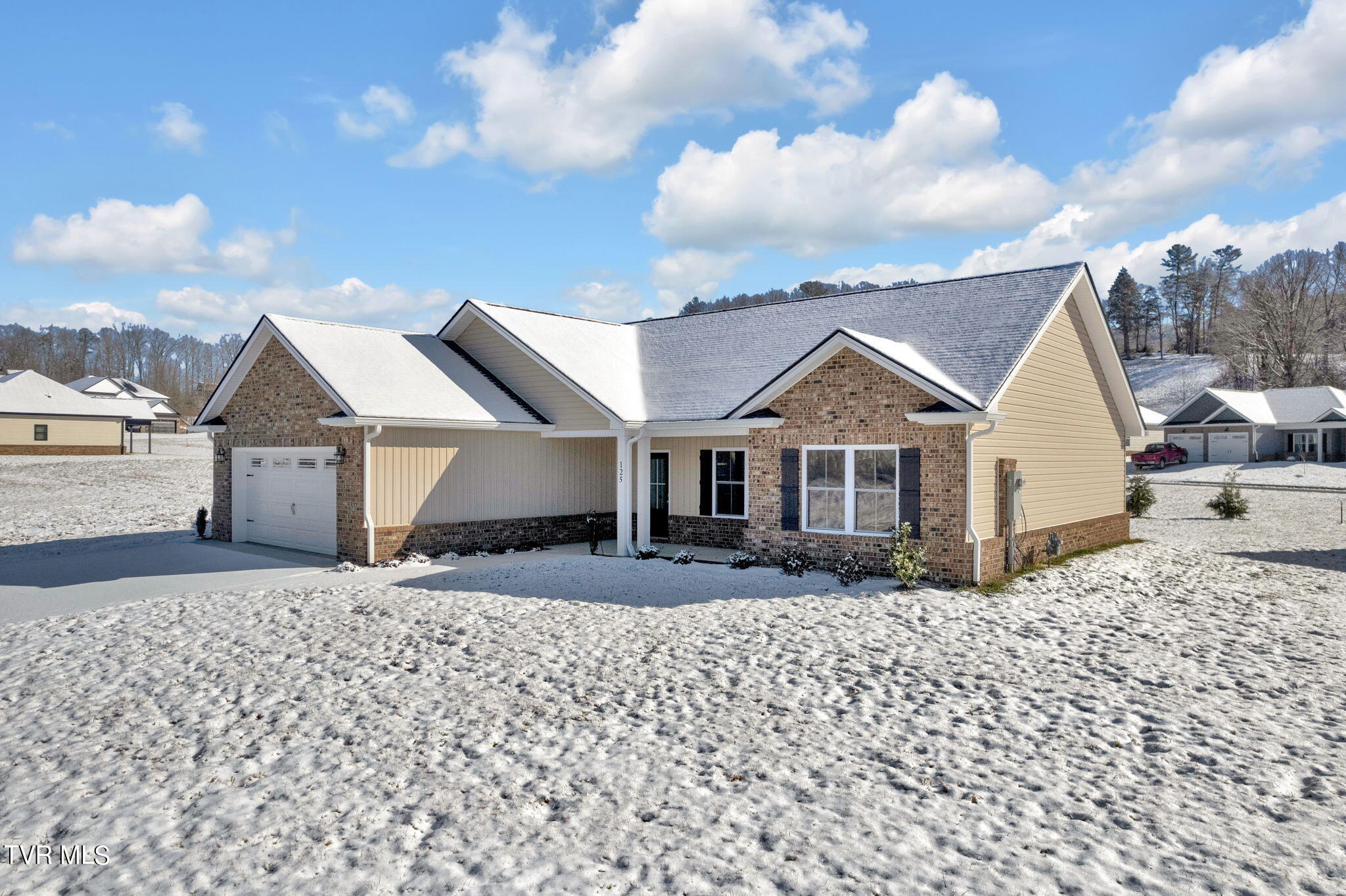 125 Ervin Loop Erwin, TN 37650 - Photo 30 of 44 27-web-or-mls-DJI_0143