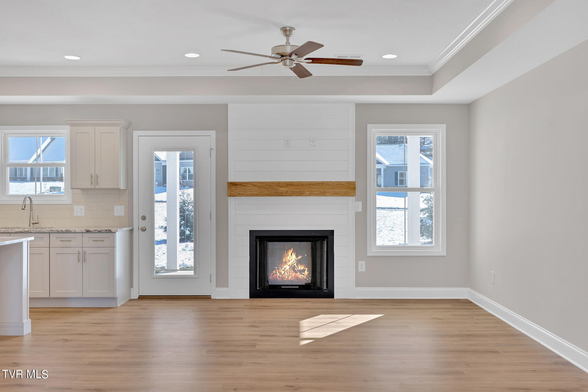 125 Ervin Loop Erwin, TN 37650 - Photo 4 of 44 3-web-or-mls-217A1800