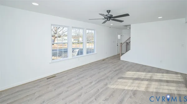 $373,500 | 2359 North Waterside Drive, Lanexa, VA 23089