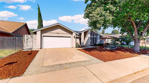 $450,000 | 2401 Ellison Drive, Modesto, CA 95355