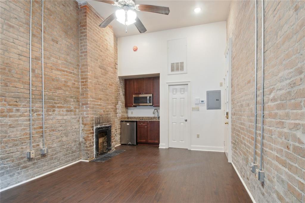 438 Dauphine Street, Unit 1B New Orleans, LA 70112 - Photo 3 of 6