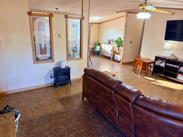 $175,000 | 300 Toliver Lane, Industry, TX 78944