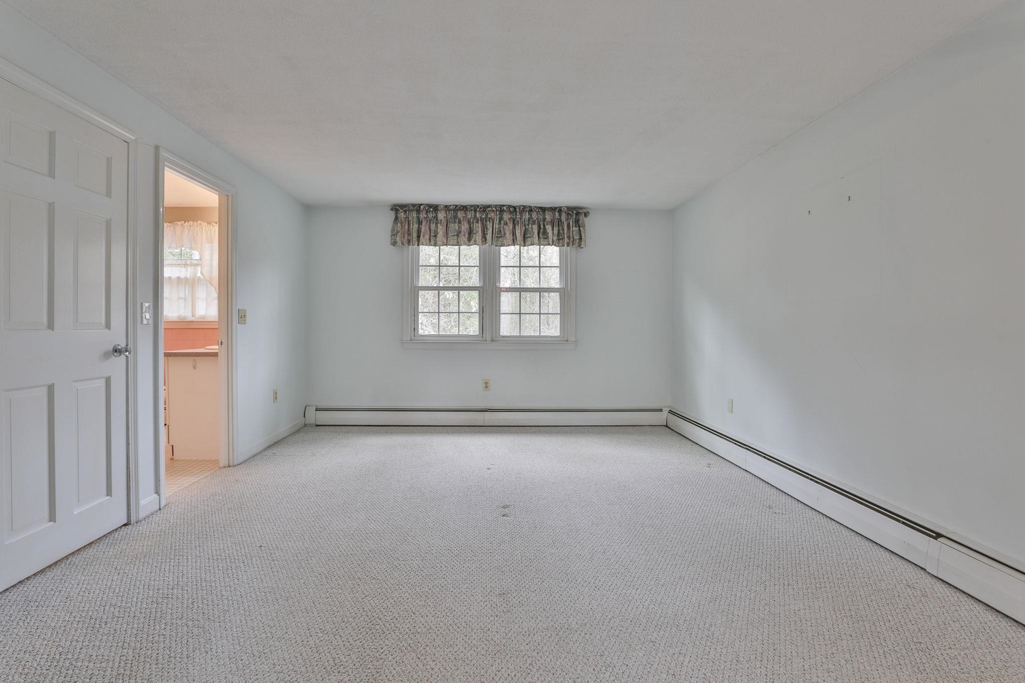 77 Dunbarton Drive Nashua, NH 03063 - Photo 34 of 51
