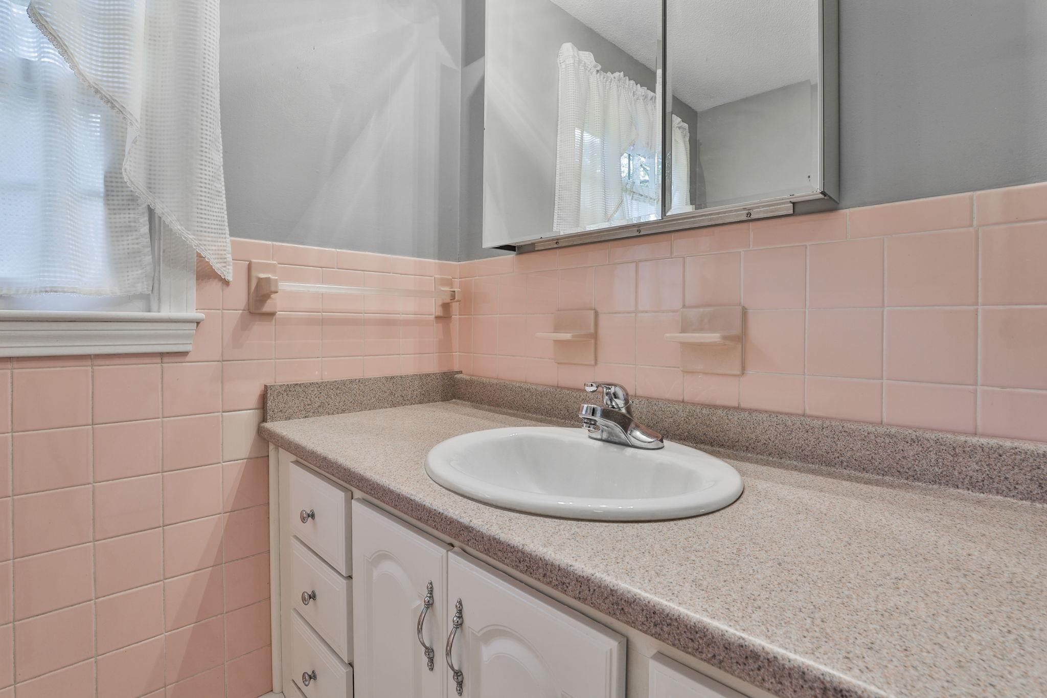 77 Dunbarton Drive Nashua, NH 03063 - Photo 36 of 51