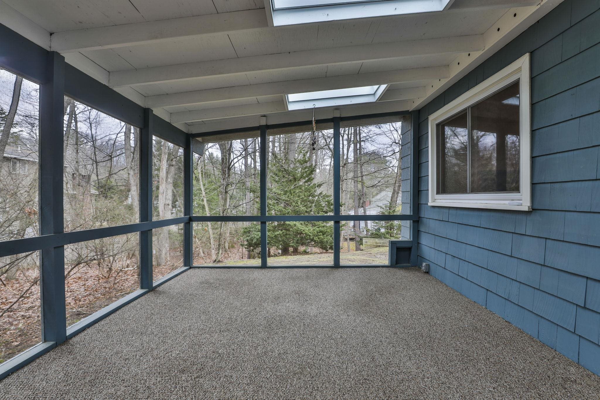 77 Dunbarton Drive Nashua, NH 03063 - Photo 7 of 51
