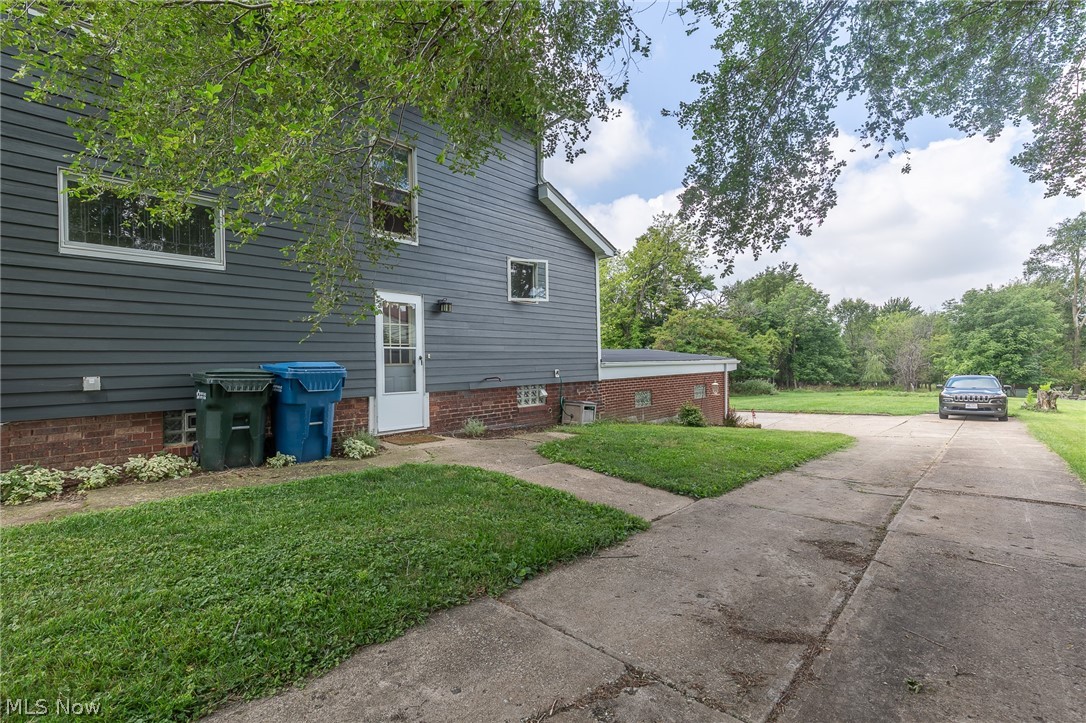 6964 Broadview Road Cleveland, OH 44134 - Photo 20 of 22