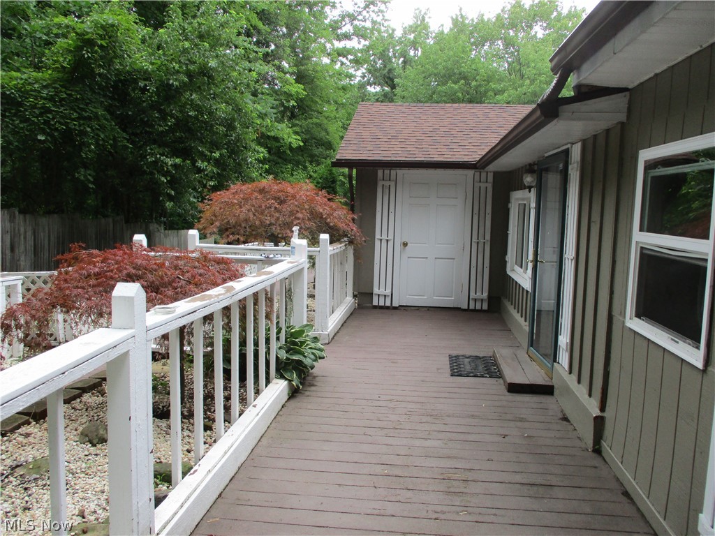 13820 Thompson Road Vermilion, OH 44089 - Photo 7 of 23