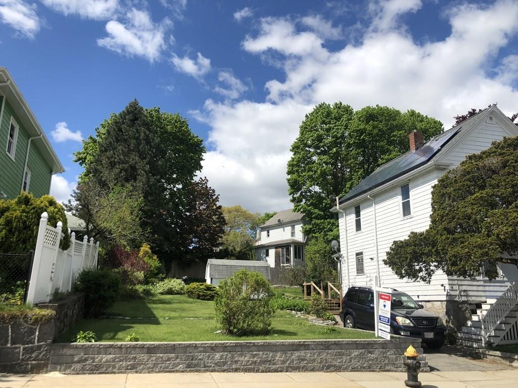 19 Wellsmere Road Boston, MA 02131 - Photo 3 of 17 Gallery Image 3