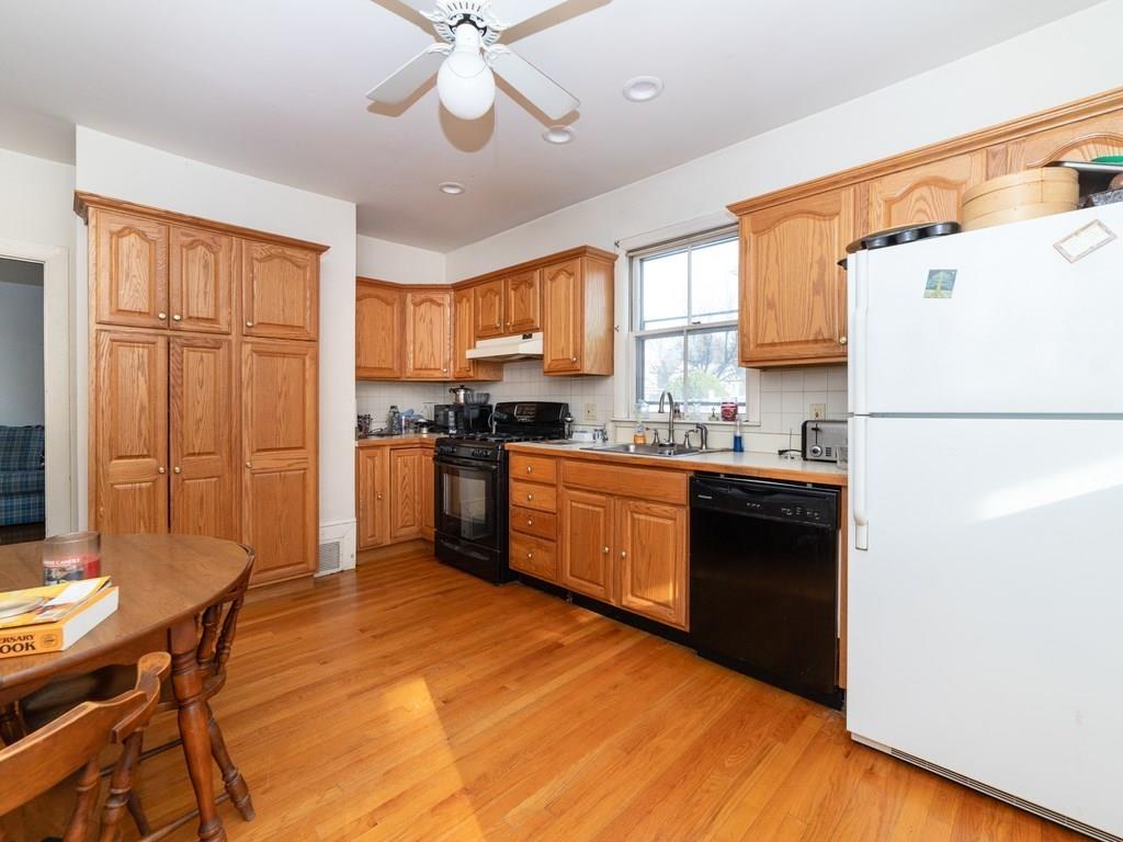 19 Wellsmere Road Boston, MA 02131 - Photo 8 of 17 Gallery Image 8