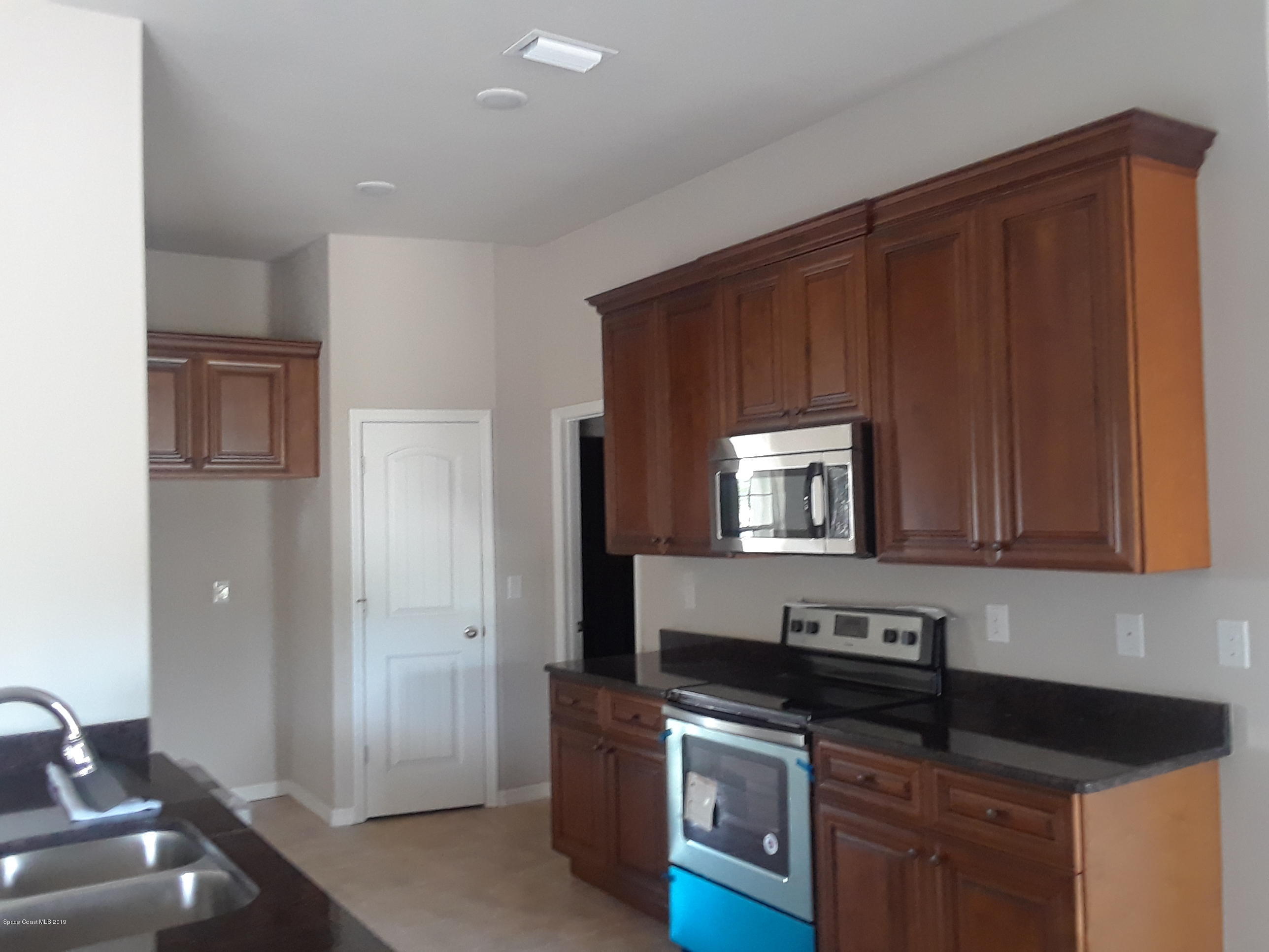 671 Airoso Road Southeast Palm Bay, FL 32909 - Photo 7 of 43 20190803_095654