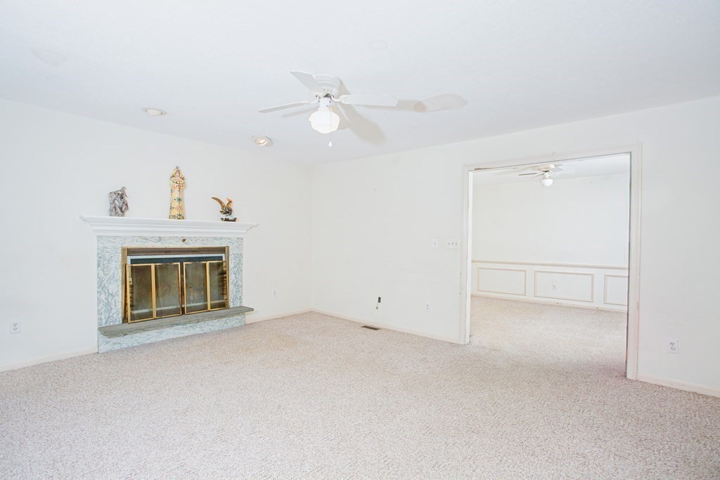 399 Marion Road Middleboro, MA 02346 - Photo 15 of 38