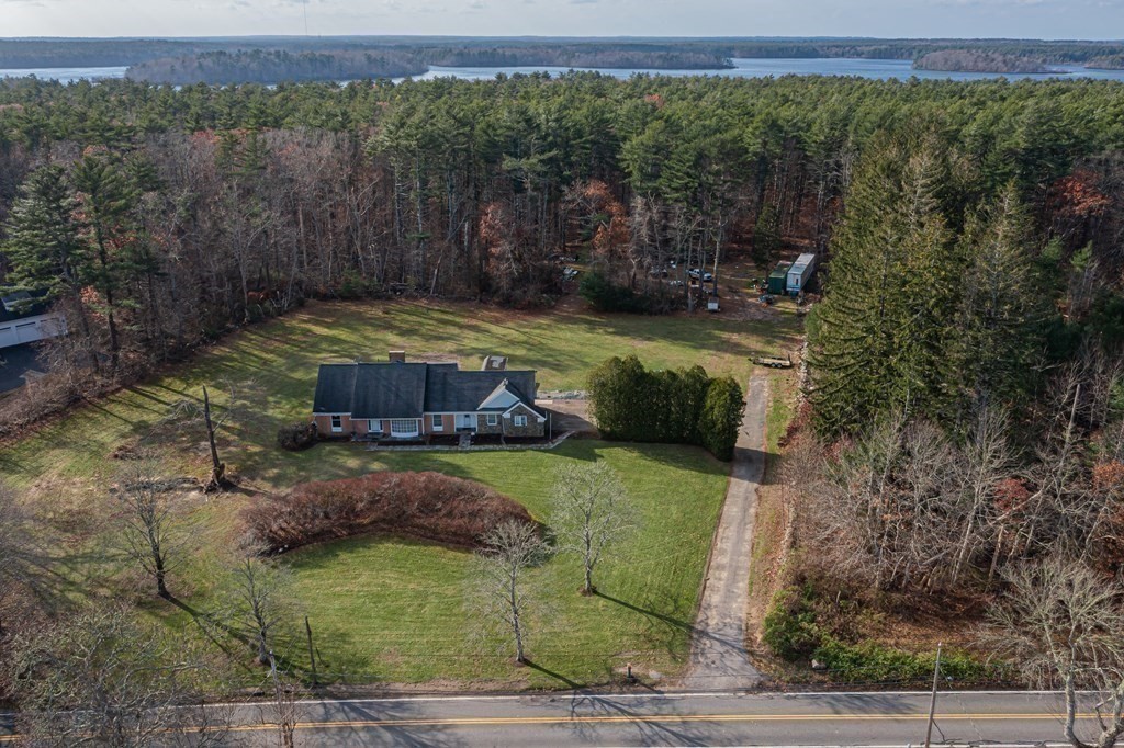 399 Marion Road Middleboro, MA 02346 - Photo 6 of 38