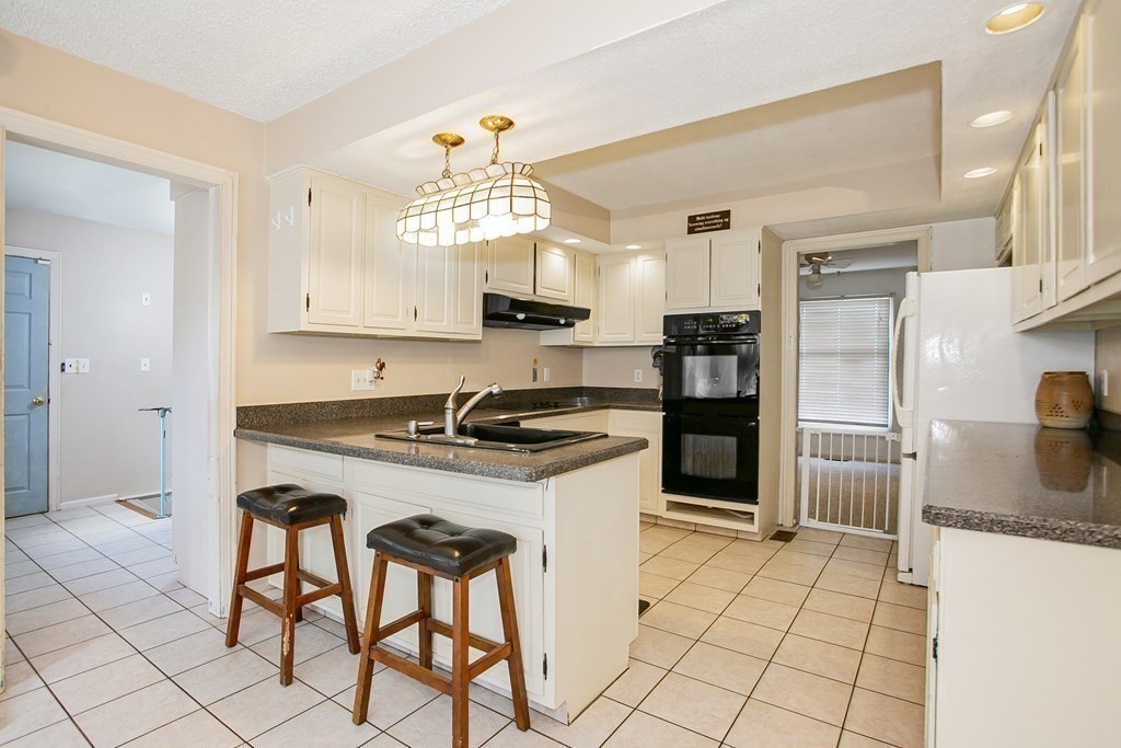 399 Marion Road Middleboro, MA 02346 - Photo 10 of 38