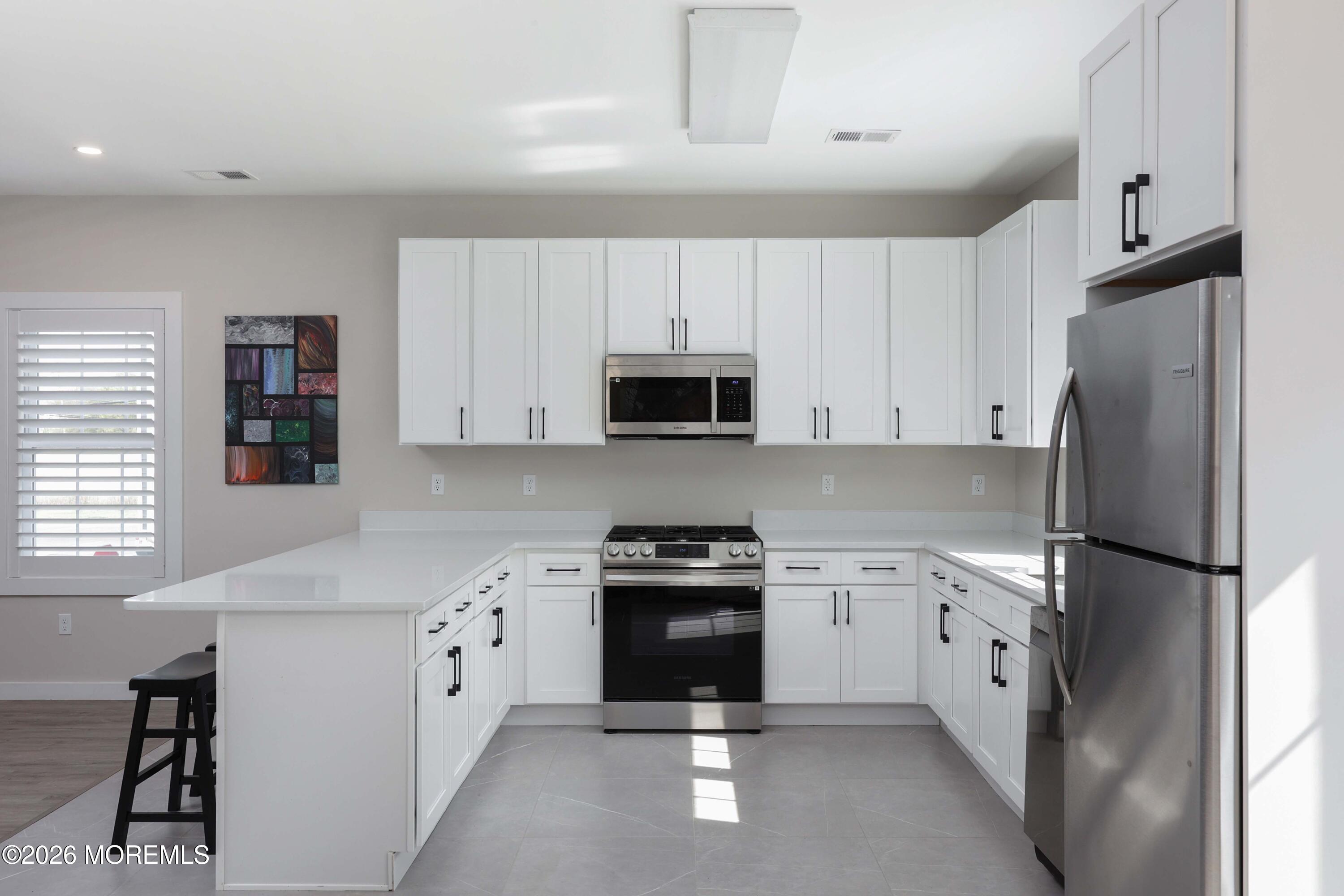 333 1st Street, Unit 8 Keyport, NJ 07735 - Photo 6 of 35 758A4184