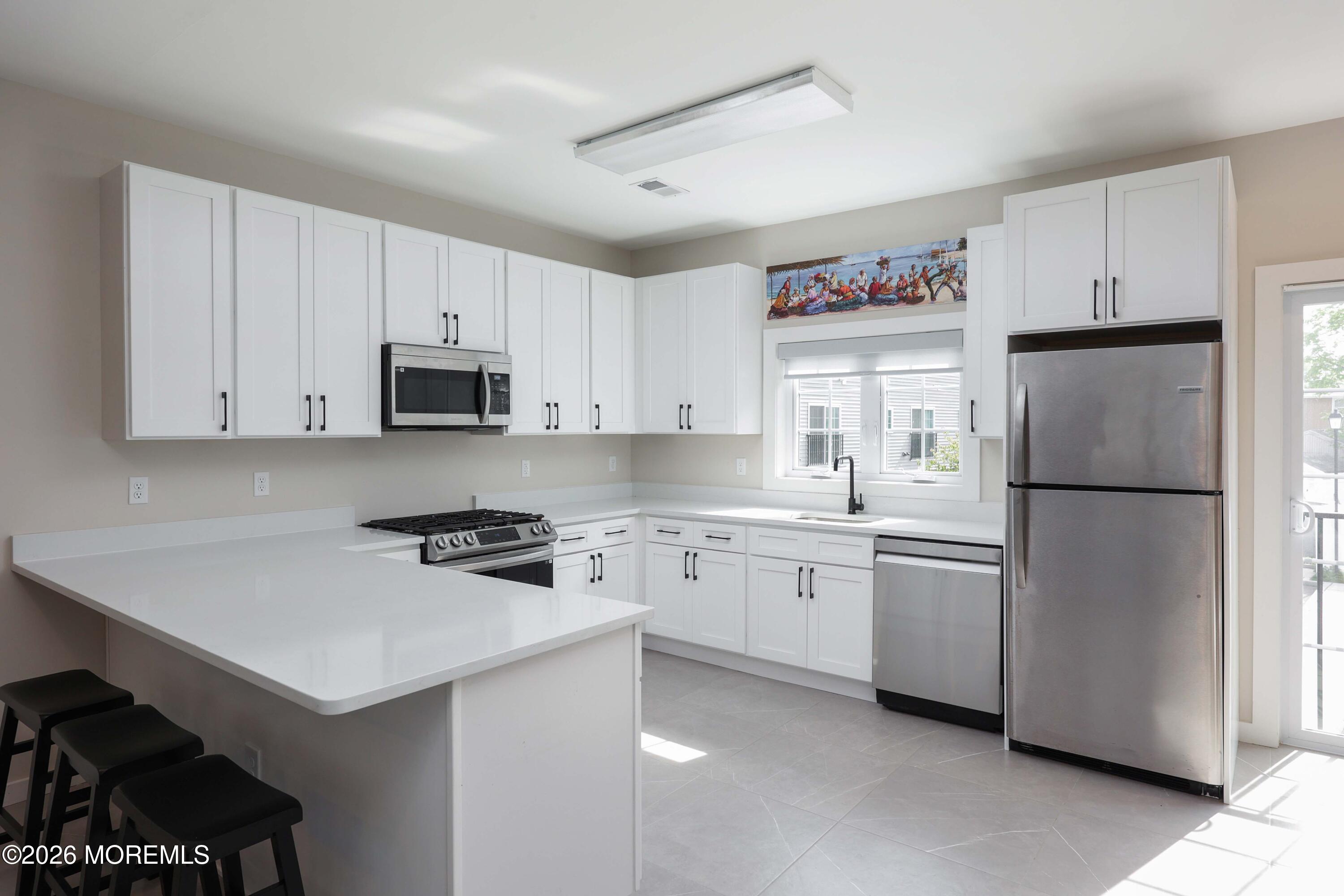 333 1st Street, Unit 8 Keyport, NJ 07735 - Photo 7 of 35 758A4174