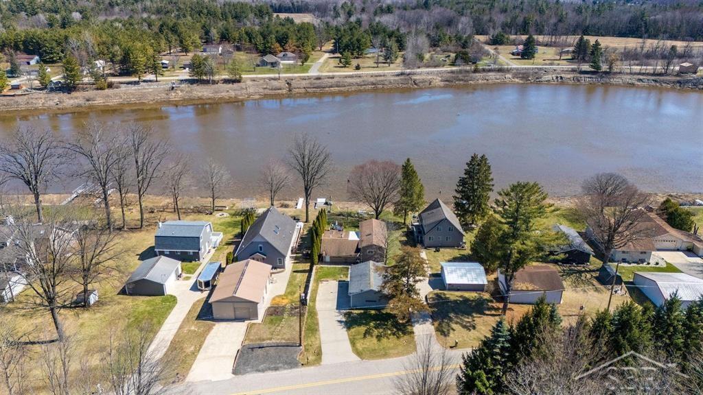 5307 Oakridge Road Beaverton, MI 48612 - Photo 30 of 37 50204380-9e649919-3b80-4fd5-b95c-e48bab714a29.JPG