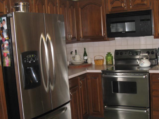 276 Barker Road Pittsfield, MA 01201 - Photo 4 of 18 kitchen appliances