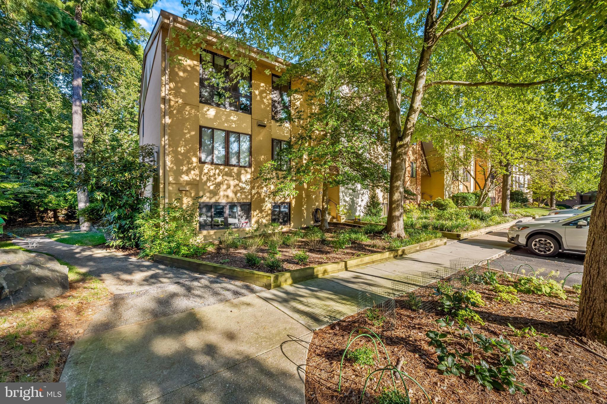 17 Hamill Road, Unit F Baltimore, MD 21210 - Photo 33 of 47 a view of a street with houses