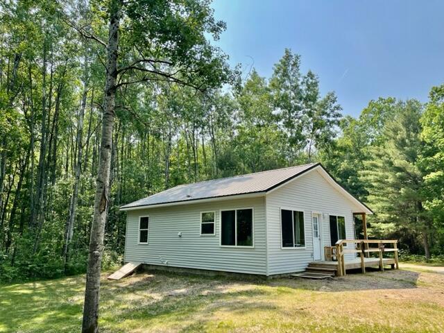 7140 South James Road Baldwin, MI 49304 - Photo 3 of 21 IMG_2218