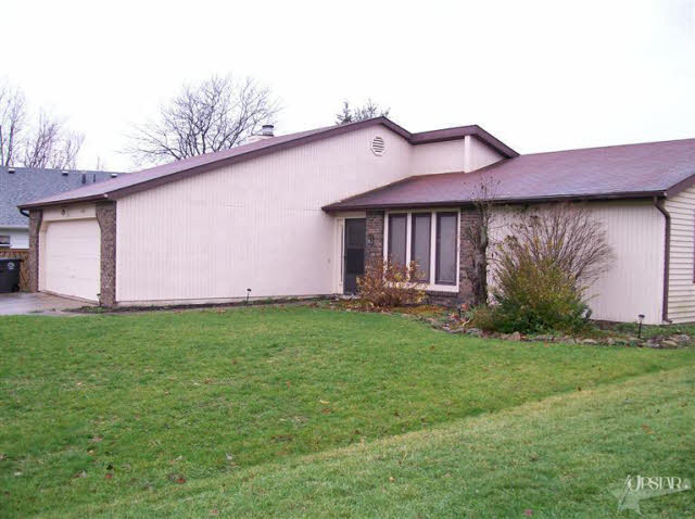 4324 Locust Spring Place Fort Wayne, IN 46804 - Photo 2 of 18 Gallery Image 2