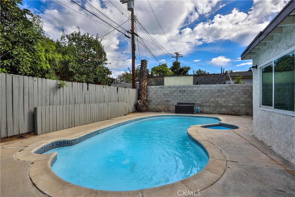 4035 Madrona Road Riverside, CA 92504 - Photo 12 of 45